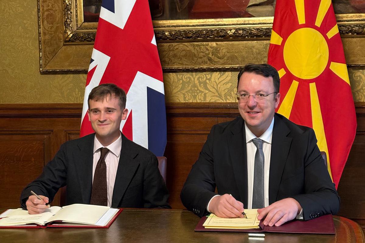 Николоски најави нови директни авионски линии и повеќе туристи - Потпишан Договор за авиосообраќај со Велика Британија