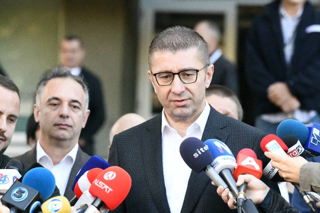 Премиерот Мицкоски уверува дека нема да има енергетска криза во Македонија