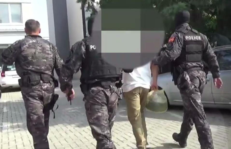 Сузбиена криминална група инволвирана во криумчарење мигранти